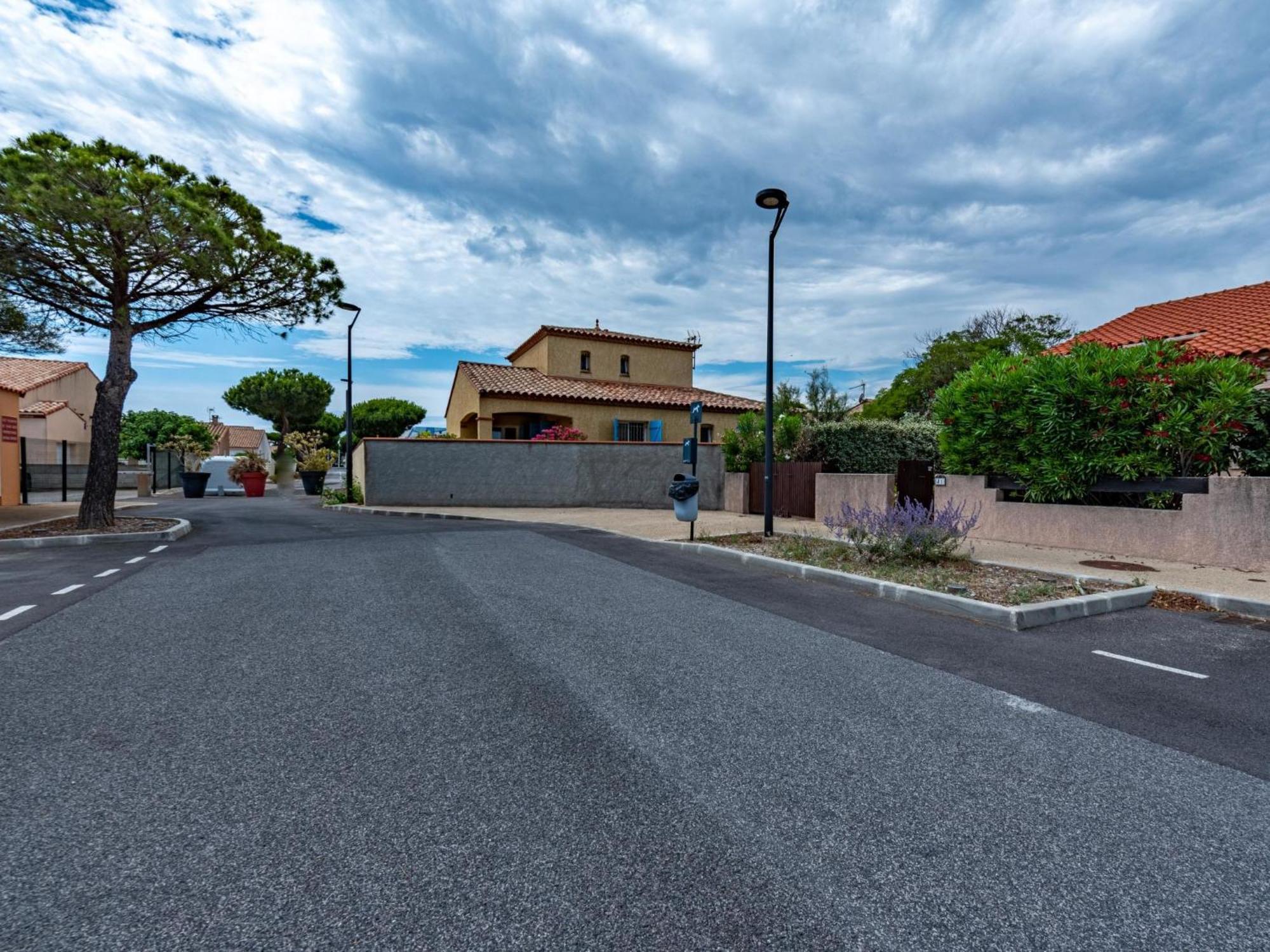 Holiday Home Hameau Des Tamarins-2 By Interhome 乐巴凯尔斯 外观 照片